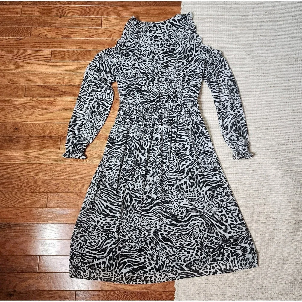 Michael Kors Long Sleeve Dress Black White Cold Shoulder Midi‎ Tassel Prep S